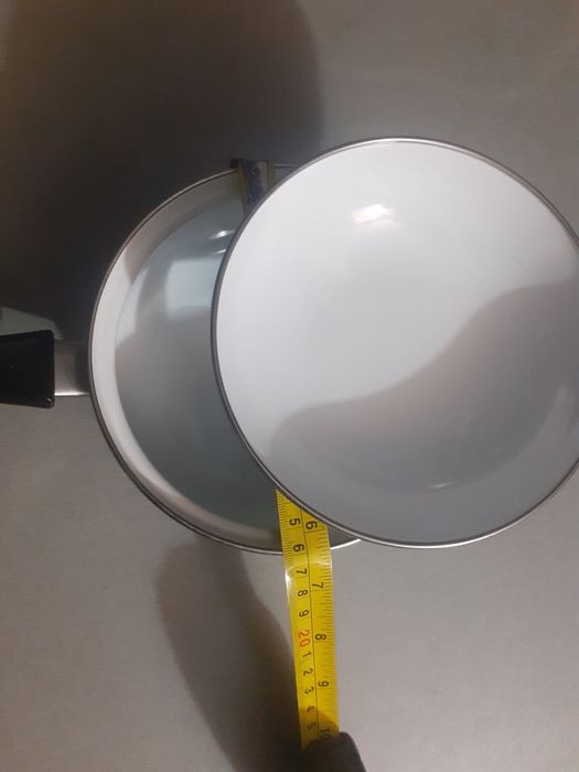 Tacho pequeno antigo ainda novo por estrear.