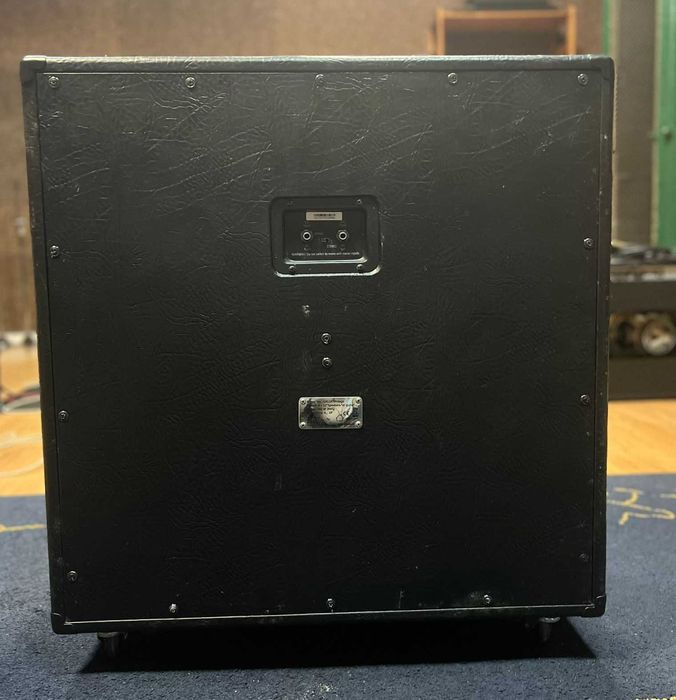 Coluna Harley Benton 4x12 Celestion V30 (+ Thomann Cover HB G412A Cab)