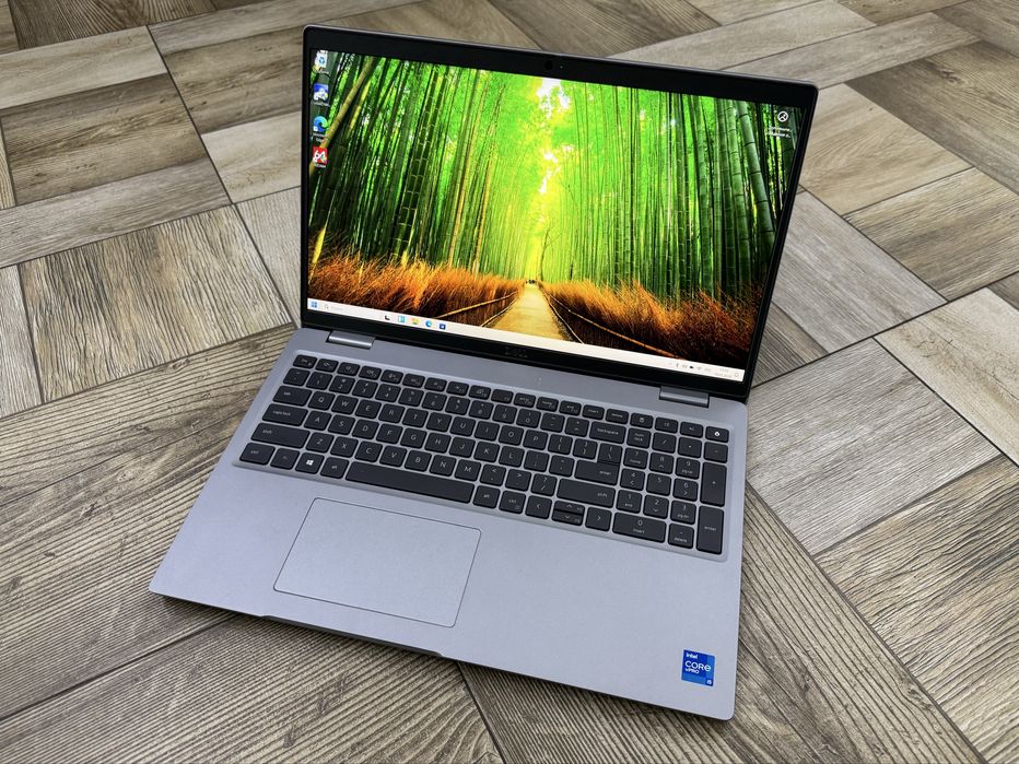 Потужний повнорозмірний ноутбук Dell Latitude 5520 i5 11 gen 16/256GB (512Gb)