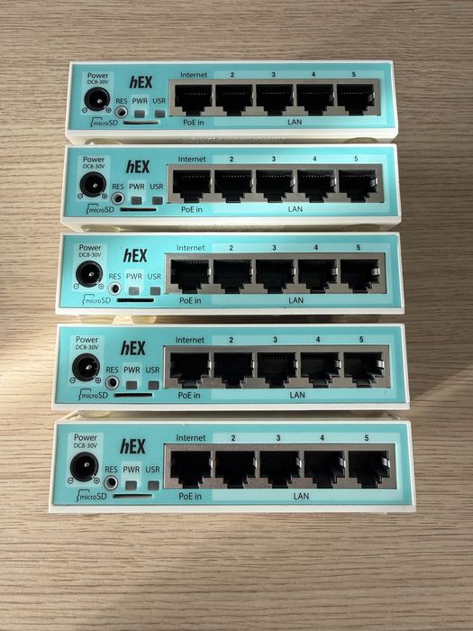 5 x Mikrotik hEx RB750Gr3