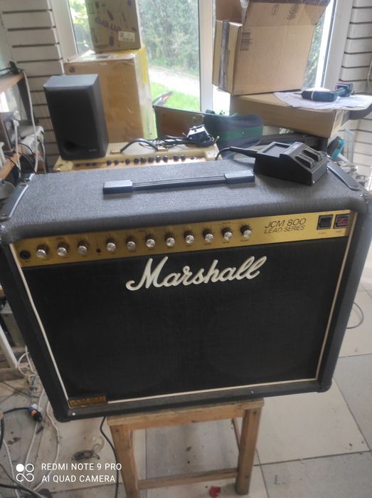 Комбо усилитель Marshall jcm 800