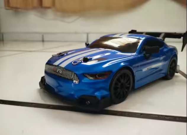 Carro com controle remoto, corrida 4x4 !