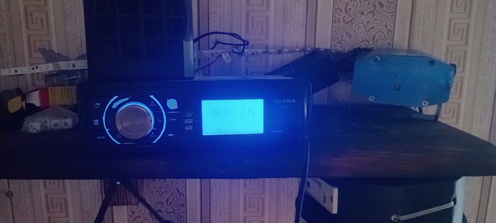 Продам дві магнітоли в хорошем состоянии