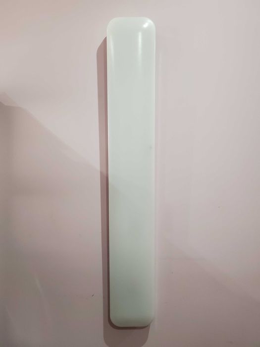 Candeeiro LED com comando