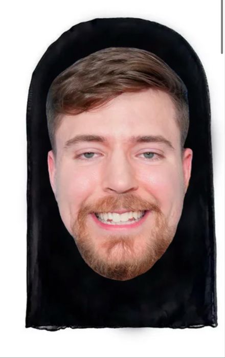 Маска-балаклава з обличчям популярної знаменитості