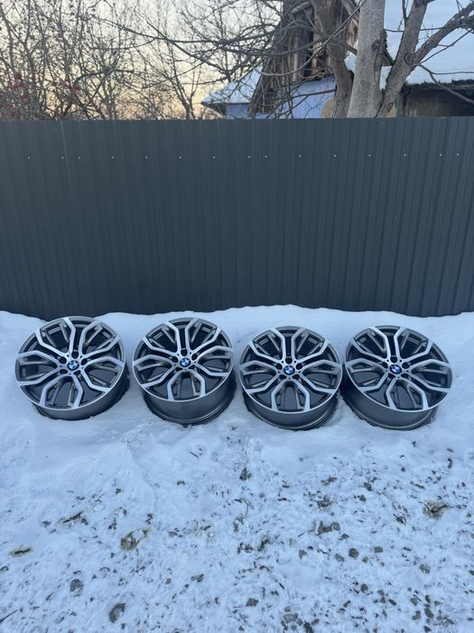 Продам оригінальні різноширокі R21 титани BMW 375 стиль