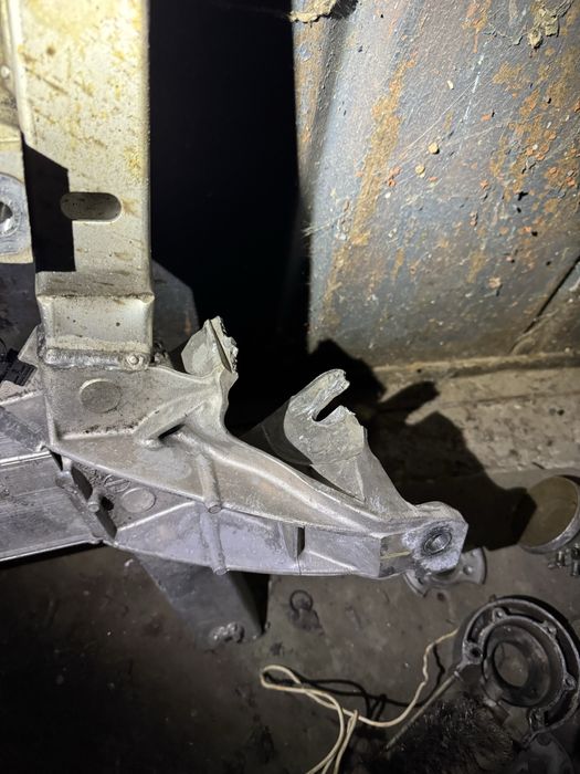 Продам передній підрамник Tesla model X 2019 raven під ремонт