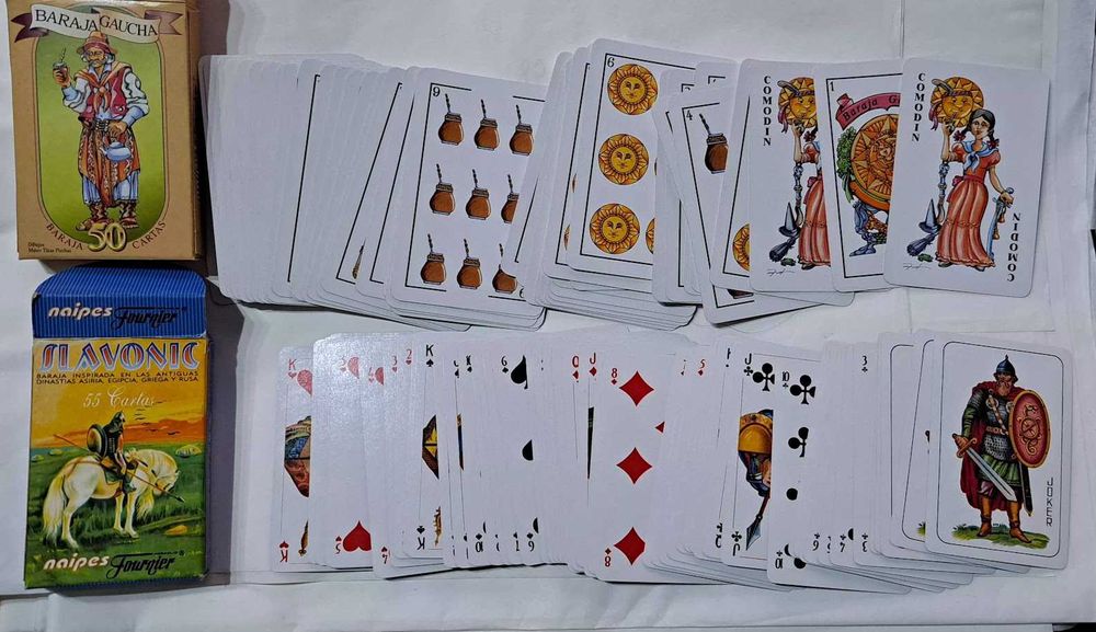 Baralhos de cartas antigos