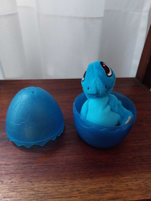 Ovo e bebé Dinossauro azul, em muito bom estado