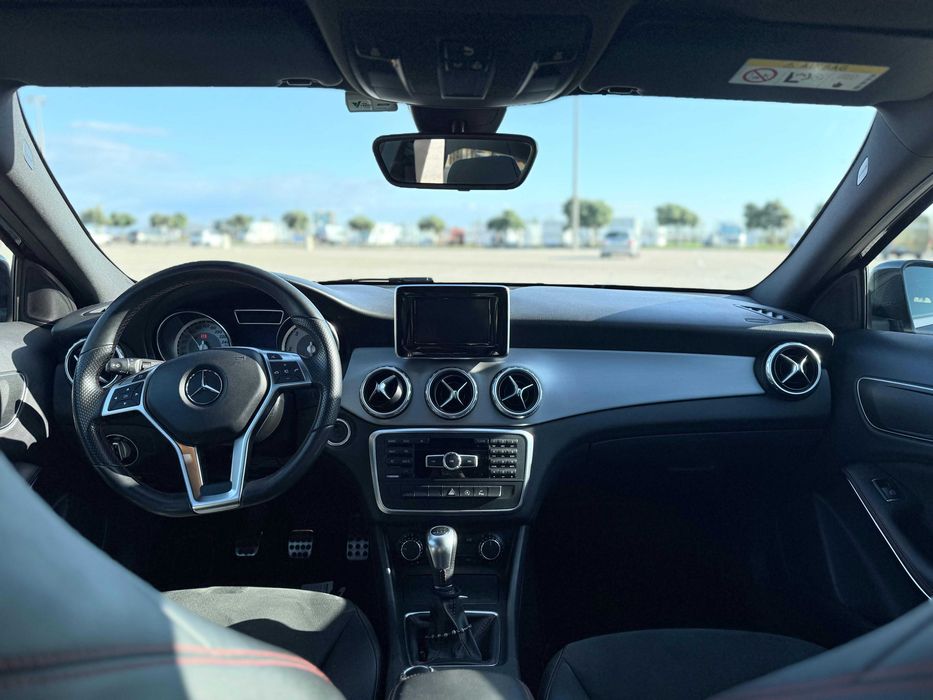 Mercedes-Benz GLA 200 — fotografia 8