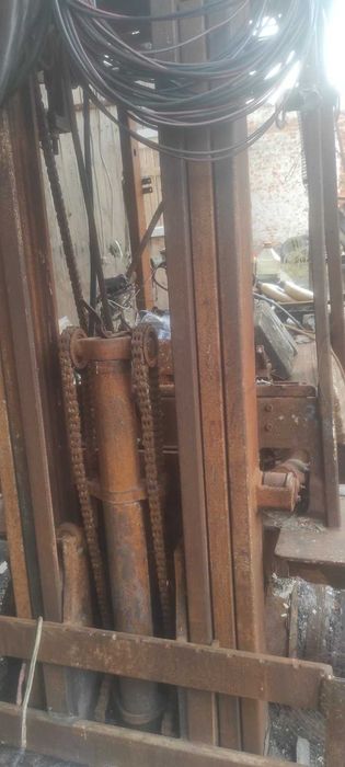 Навантажувач Tayota