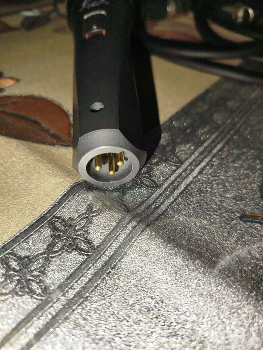 Динамічний мікрофон WHARFEDALE DM5.0S SUPERCARDIO з перимикачем