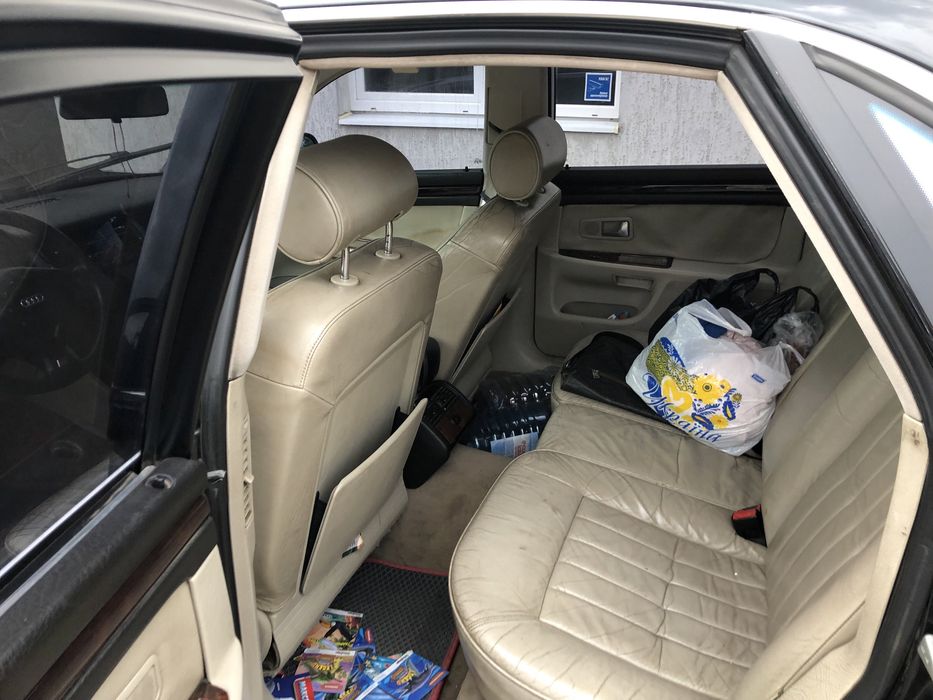 Audi A8 D2 4.2 v8 quattro