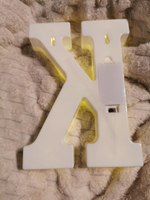 Duża literka K podświetlana