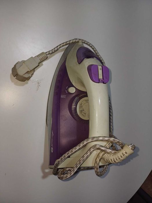 Żelazko firmy Łucznik