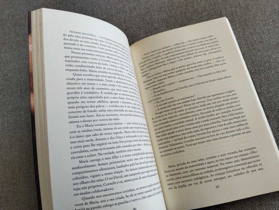 Livro "A febre das tulipas" de Deborah Moggach