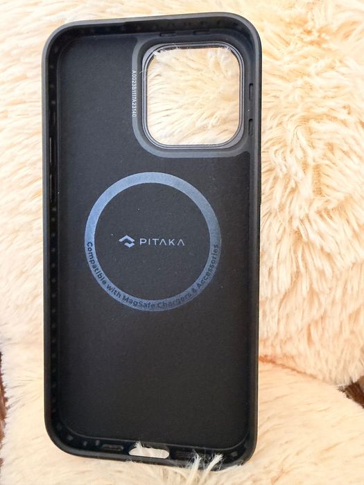 Продам чехол на IPhone 15 pro max