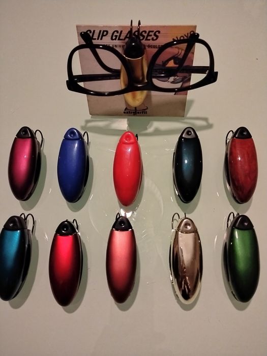 Clip para óculos "de viatura"