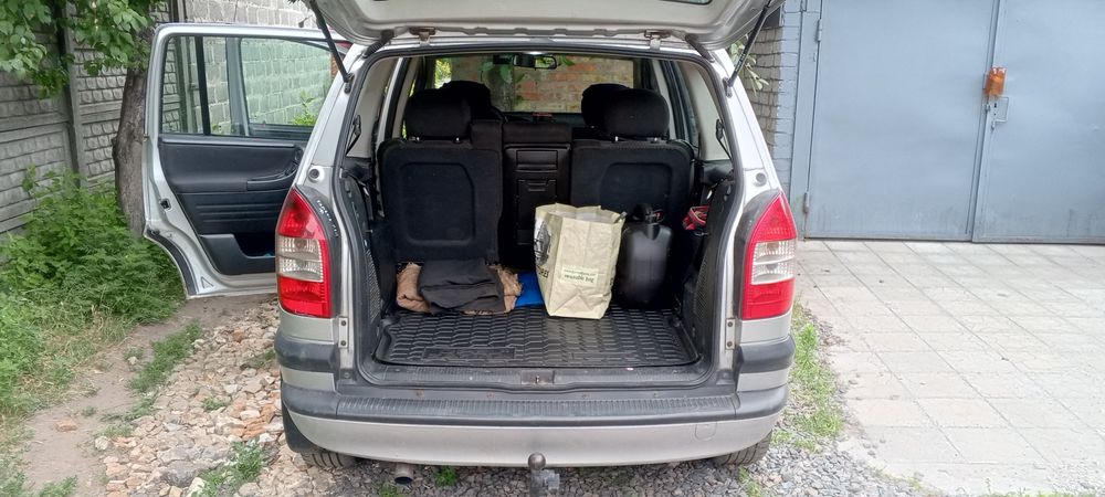 Продам Opel Zafira Опель Зафіра 2,2 DTI 2003