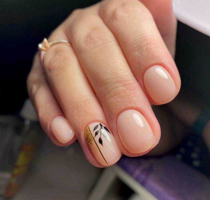 Манікюр, корекція та нарощення