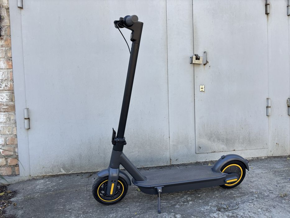 Продам електросамокат KUGOO  G30 Max 500W 18h сірий