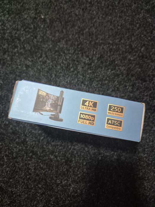 Antena digital interna portátil para televisão da marca SUFUBYTE