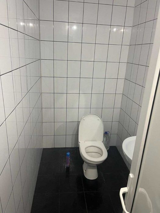 Здам в оренду комерційне приміщення в центрі міста (100–180 м²) 1й пов