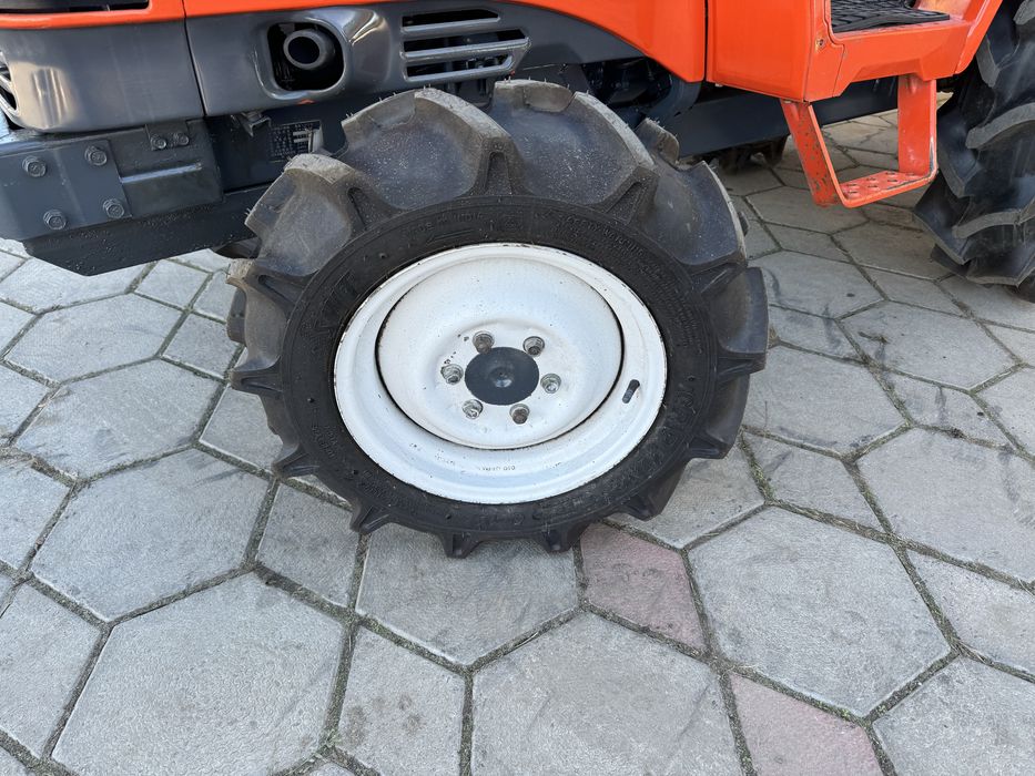 Kubota X-24 мини-трактор из Японии