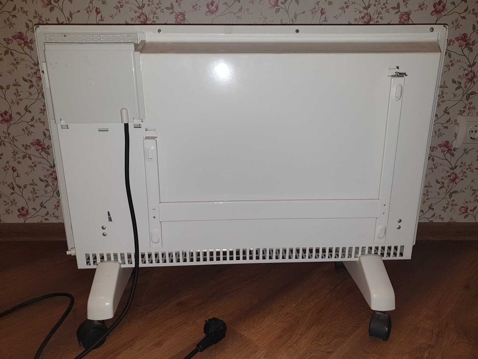 Обогреватель \ Конвектор SATURN 2000 Вт цифровой программируемый