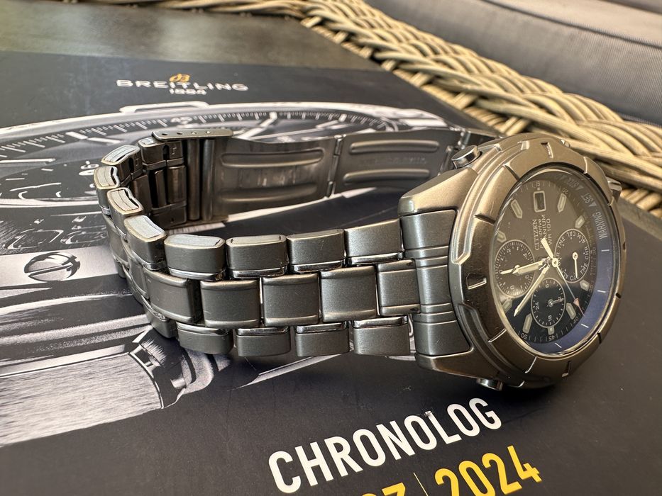 Citizen Chrono Eco-Drive Titanium WR100