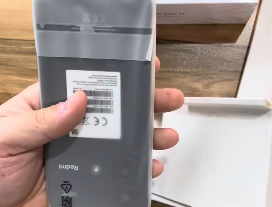 Promoção!! Redmi Note 13 128gb preto + 1 capa