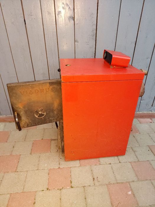 Продам Котел ВІАДРУС на дровах в хорошому стані