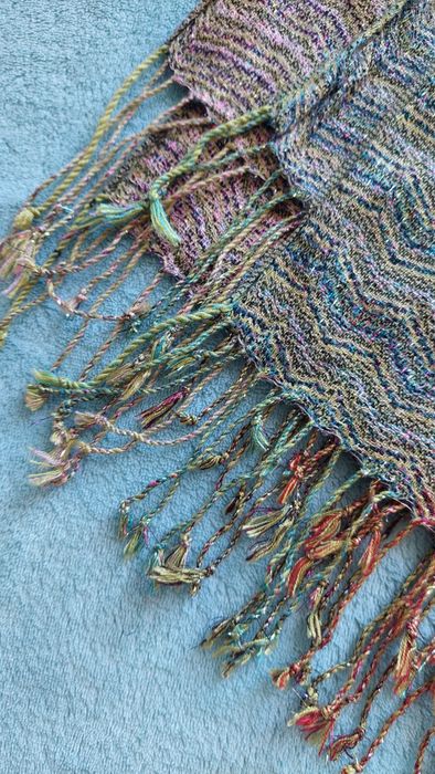 Szal, paszmina rudozielony z nitką srebrną