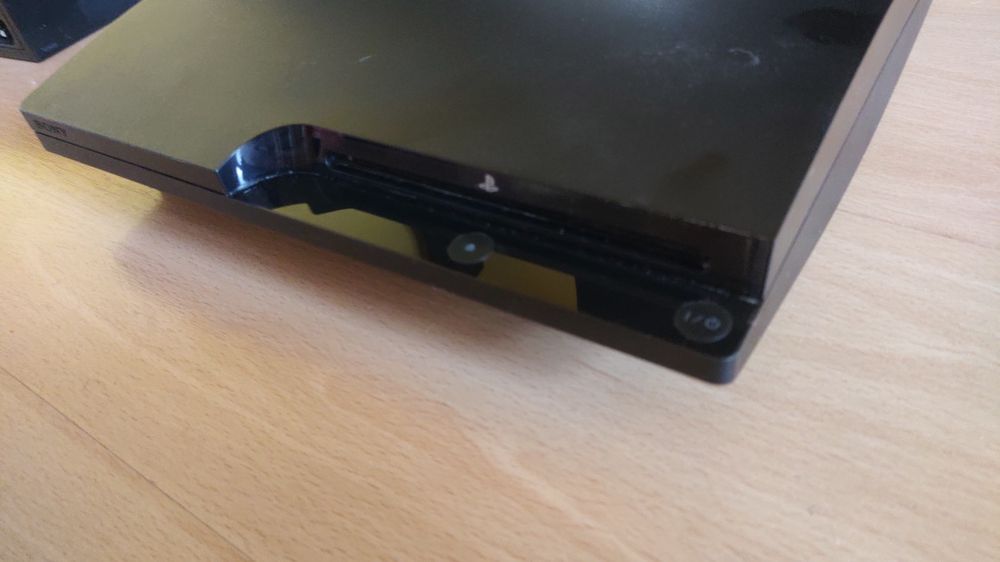 Konsola Sony PlayStation 3 slim CECH-3004A 160Gb plomba ps3