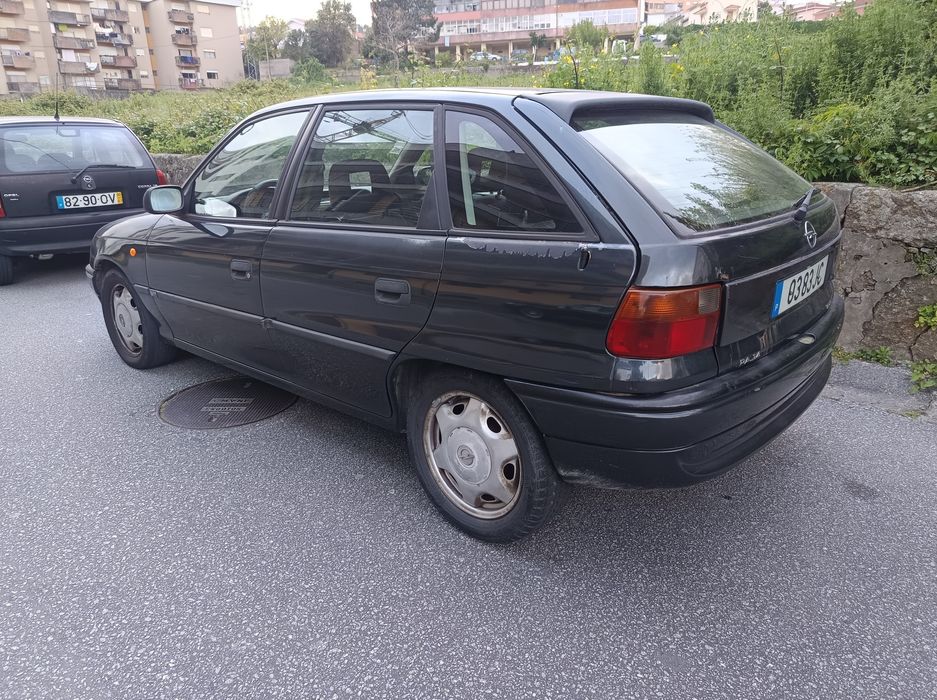 Opel Astra 1998 Gasolina - Bom Estado - Inspeção e Pneus OK