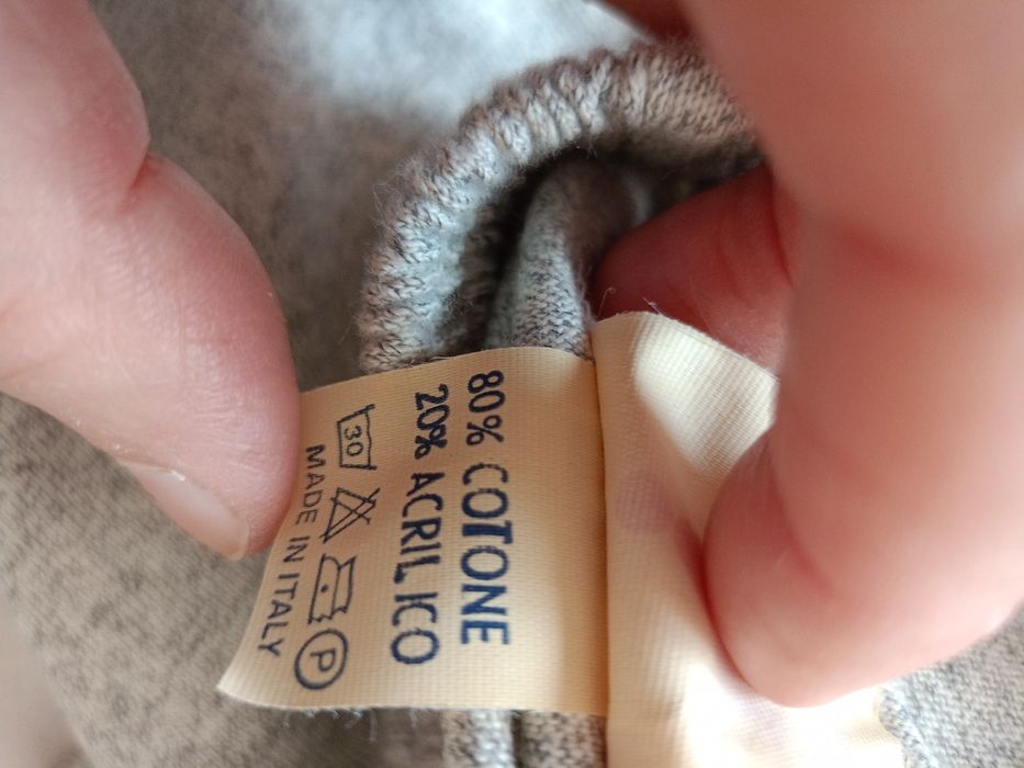 Ładne mysie spodnie sportowe .