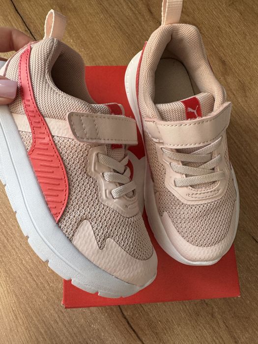 Кросівки PUMA для дівчинки