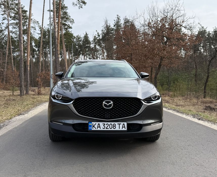 Продам Mazda CX-30 в гарному стані. 2.5 атмо, повний привід, комплектація select