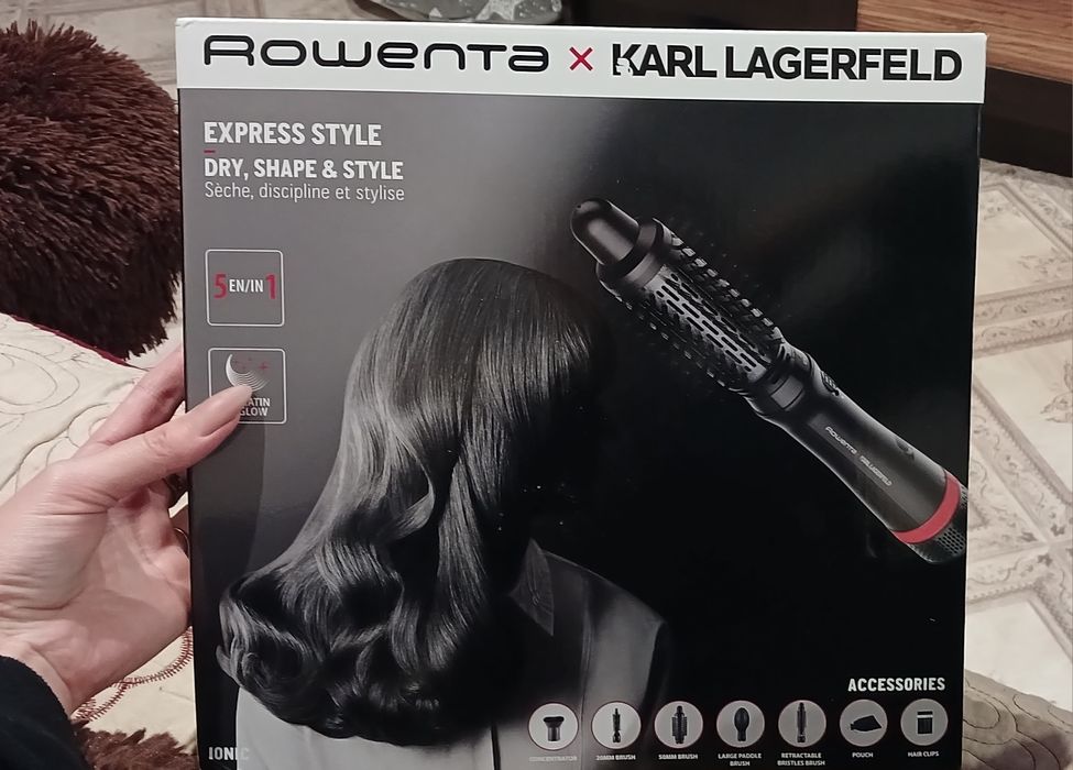 Фен-щітка Rowenta x KARL LAGERFELD Express Style CF635LF0
