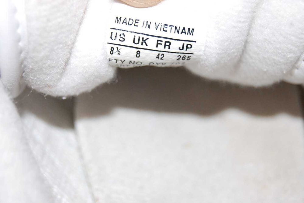 Кроссовки ADIDAS р.41-42 original VIETNAM