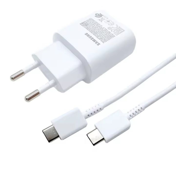 Мережевий зарядний пристрій Samsung потужністю 25 Вт.