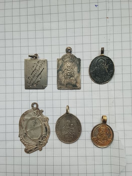 Дарствение серебрение иконки 84 проби  до 1917 года