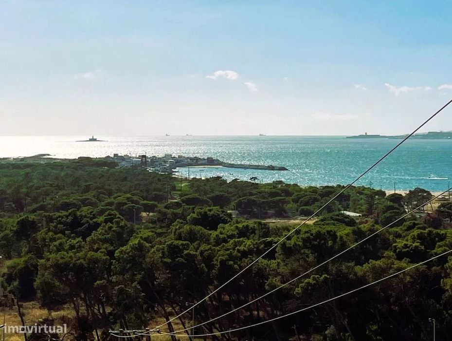 Moradia T4 com Vista Mar na Trafaria