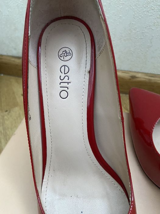 Туфлі човники натуральна лакована шкіра