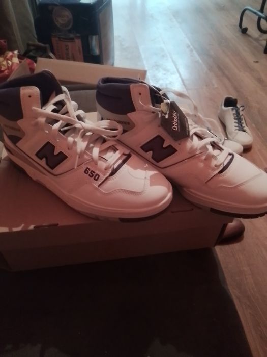 Obuwie skórzane firmy New Balance rozmiar 45