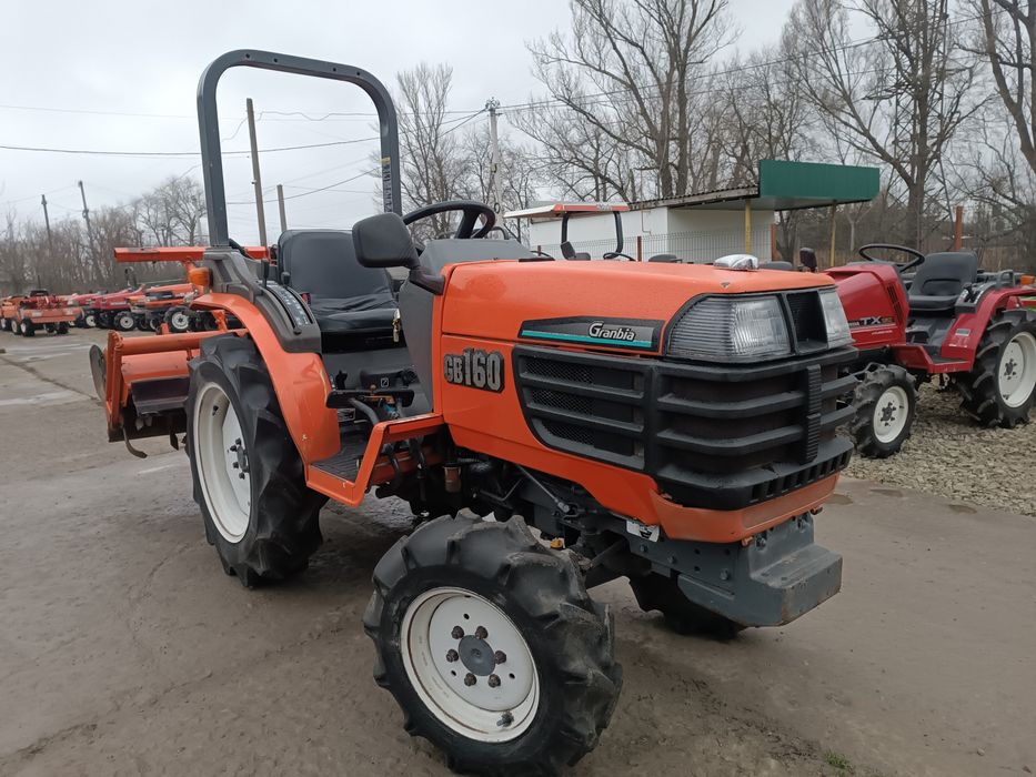 Японський мінітрактор.Трактор Кубота.