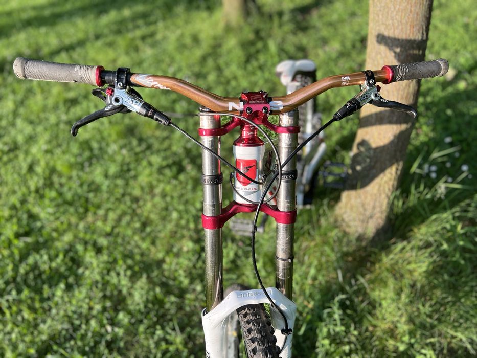 YT Industries Tues world cup edition 2.0 Ltd ( Trek, Commencal, Spec)