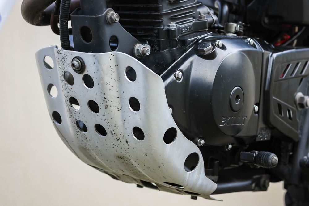 Bullit Hero 125  - Muitos Extras