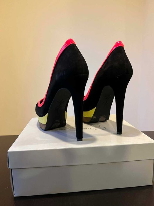 Sapatos Jessica Simpson plataforma pretos tamanho 39 novos