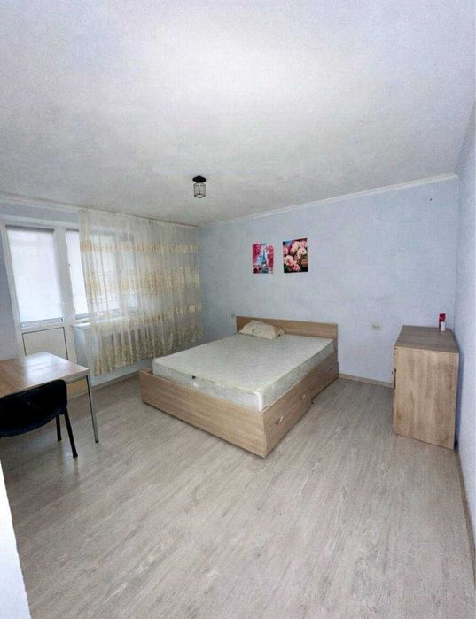 НЕБЕСНОЙ СОТНИ \ СИТИ ЦЕНТР 1 - комн Укомплектована Средний этаж